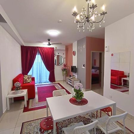 E. R Homestay 3R2B Nearby Klia Sepang Zewnętrze zdjęcie
