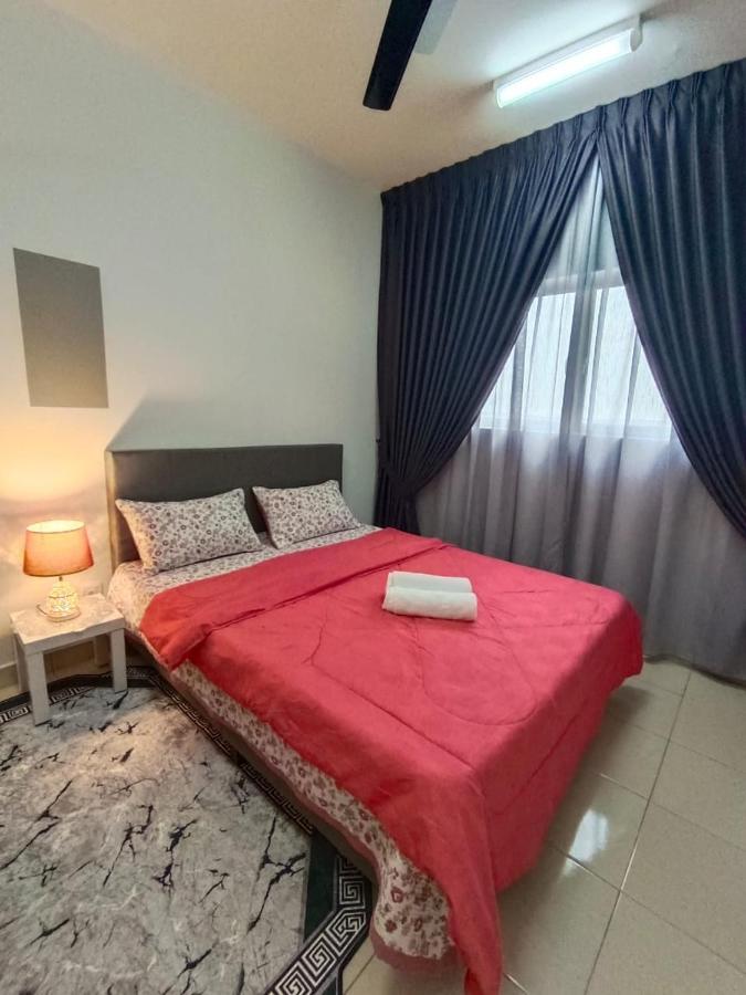 E. R Homestay 3R2B Nearby Klia Sepang Zewnętrze zdjęcie